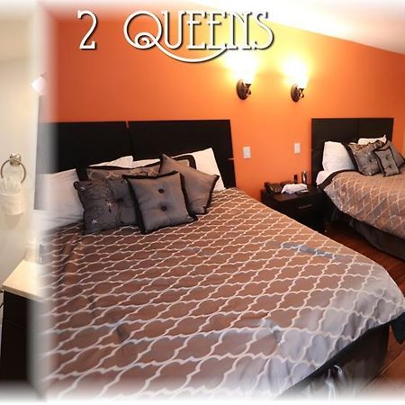 Twin Peaks Motel Napanee Ngoại thất bức ảnh